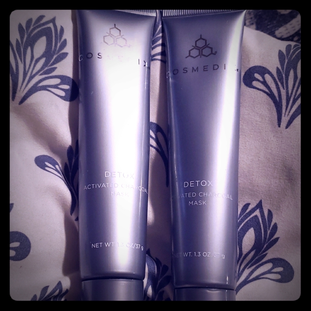 Cosmedix detox mask